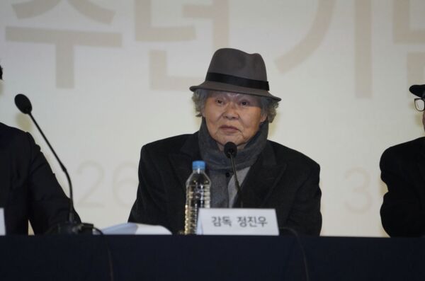 ▲▼外出遛狗竟送命！88歲影壇巨擘鄭鎮宇驟逝　電影協會證實死訊。（圖／翻攝自釜山國際電影節、電影影像資料員）