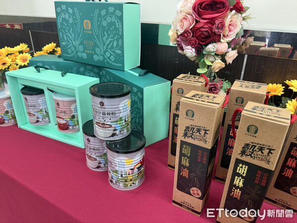 ▲▼   朴子市農會攜手朴子配天宮「紅綠豆子，給你盼子」新品發布記者會    。（圖／記者翁伊森攝）