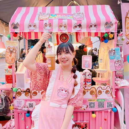 ▲▼「2026 駁二小夜埕・好日子」活動時間為2月14日起至2月22日（2月16日除夕休），集結超過250個文創品牌、美食攤位，還有街頭表演、音樂演出及「露天電影院」。（圖／高雄市文化局）