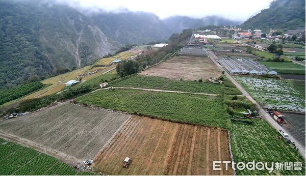 ▲花蓮分署運用無人機空拍位於台東縣池上鄉的法拍不動產。（圖／花蓮分署提供，下同）