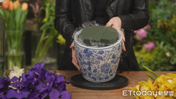 ▲▼盆花一插就像雜草？花藝師公開海綿泡法、花材位置一次說清,蔓綠絨花卉,羅凱云。（圖／記者姜國輝攝）
