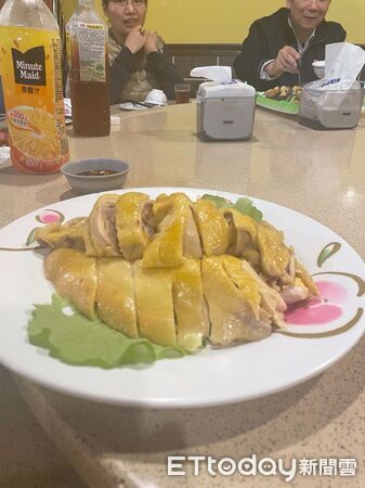 ▲▼莊茵淇營養師指出，一頓重口味的年菜，就可能讓血壓上升、血糖波動，甚至引發水腫、胸悶或腸胃不適。（圖／玉里醫院提供，下同）