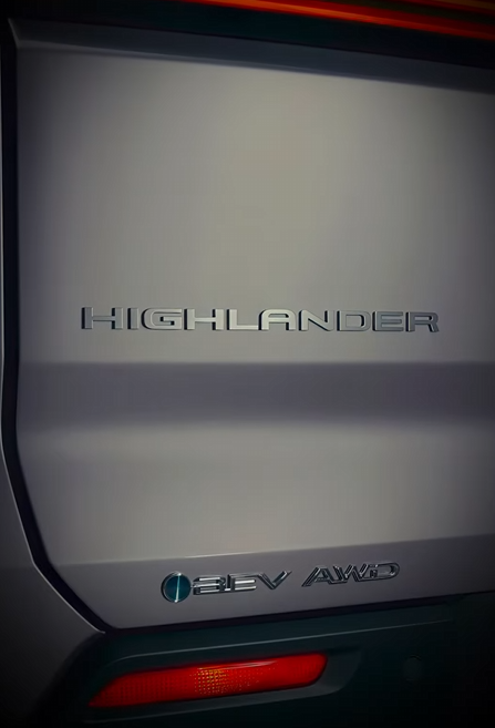 ▲TOYOTA再度釋出全新7人座休旅細節，並且已經確認規格與車名。（圖／翻攝自TOYOTA）