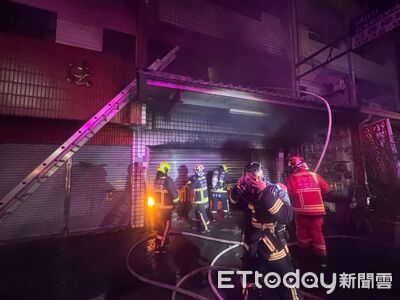 台中東勢民宅午夜惡火！一家3代4口急送醫　疑電器雜物惹禍