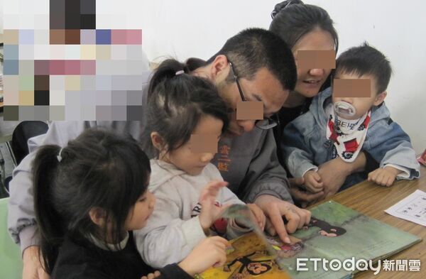 ▲雲林第二監獄舉辦「親子共讀家庭日」，收容人與孩子透過遊戲與閱讀互動，讓久別的親情重新靠近。（圖／記者游瓊華翻攝）