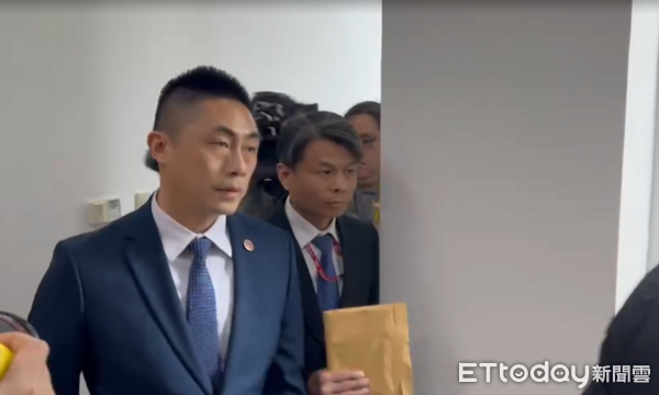 ▲▼檢調9:30抵達立法院，高金素梅辦公室遭搜中。（圖／記者蘇靖宸攝）