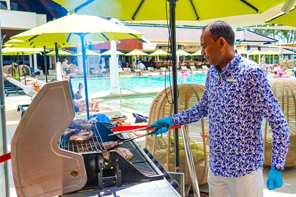 ▲▼普吉島 Club Med Phuket (上)：費用優惠、房型開箱、全包式吃到飽酒水無限暢飲。（圖／部落客混血珊莎的奇幻旅程授權提供）