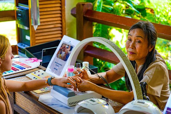 ▲▼普吉島 Club Med Phuket (上)：費用優惠、房型開箱、全包式吃到飽酒水無限暢飲。（圖／部落客混血珊莎的奇幻旅程授權提供）