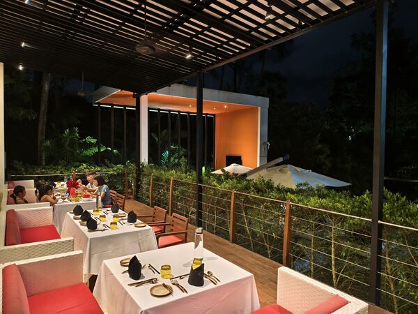▲▼普吉島 Club Med Phuket (上)：費用優惠、房型開箱、全包式吃到飽酒水無限暢飲。（圖／部落客混血珊莎的奇幻旅程授權提供）
