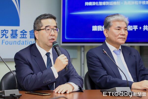 ▲蕭旭岑、李鴻源召開國共智庫論壇成果說明會。（圖／記者鄭佩玟攝）
