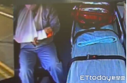 ▲頭份市一棟大樓上午發生外牆磁磚脫落，砸傷大樓雇用的黃姓清潔婦人。（圖／記者楊永盛翻攝）