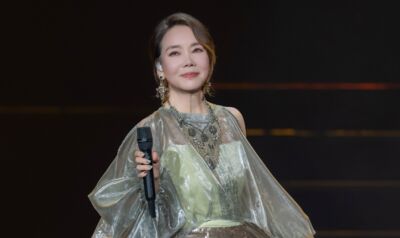 辛曉琪開唱淚崩憶亡友！　舞台「突冒1異狀」痛喊：是祂來了