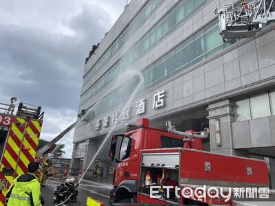 春節前強化高樓救災應變　基隆消防模擬實兵防災演練
