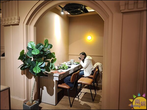 ▲▼月團圓雞湯火鍋。（圖／部落客商妮吃喝遊樂授權提供）