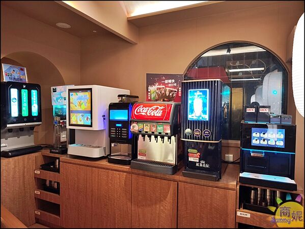 ▲▼月團圓雞湯火鍋。（圖／部落客商妮吃喝遊樂授權提供）