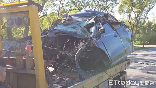 ▲鍾姓憲兵在返回營區途中自撞號誌桿，當場失去生命跡象，經送醫急救仍告不治。（圖／民眾提供，下同）