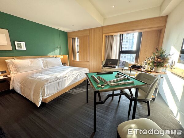 ▲金普頓大安酒店即日起至3月31日推出限定企劃「香韻謐所」，住房加1000元即可體驗手沖Bacha Coffee夿萐咖啡和甜點等。（圖／記者彭懷玉攝）