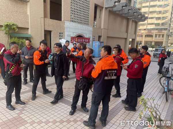 ▲台南市消防局第六大隊前往大道新城社區辦理高樓建築實地踏勘，提前掌握救災動線。（圖／記者林東良翻攝，下同）