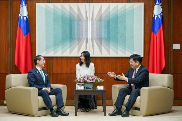 ▲▼外交部長林佳龍會晤日本鳥取縣知事平井伸治，並感謝推動台日各領域交流的卓越貢獻。（圖／外交部提供）