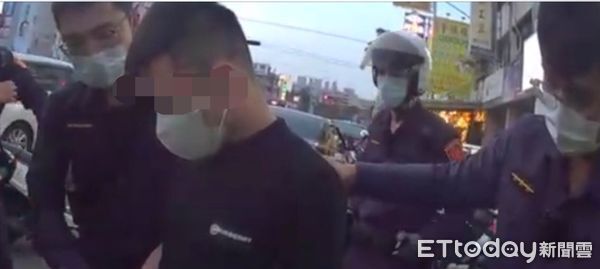 ▲男子應徵月薪包吃住淪人肉提款機，押往銀行取款神情緊張遭識破咬出詐團成員。（圖／警方提供，ETtoday資料照）