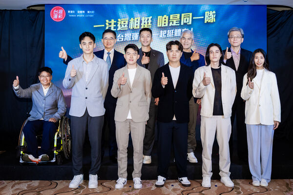 ▲台灣運彩10日舉辦「一注逗相挺 咱是同一隊」公益形象影片記者會，本次影片邀請7位選手參與拍攝。（圖／記者蔡厚瑄攝）