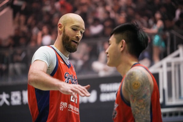 ▲桃園璞園領航猿伯朗、盧峻翔、米爾納，洋基工程科瓦隆。（圖／PLG提供）