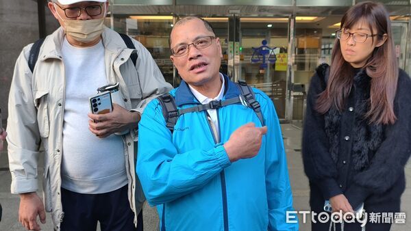 慟警兒執勤遭女毒蟲開車拖行致死　母悲舊衣熟悉味：彷彿他還在