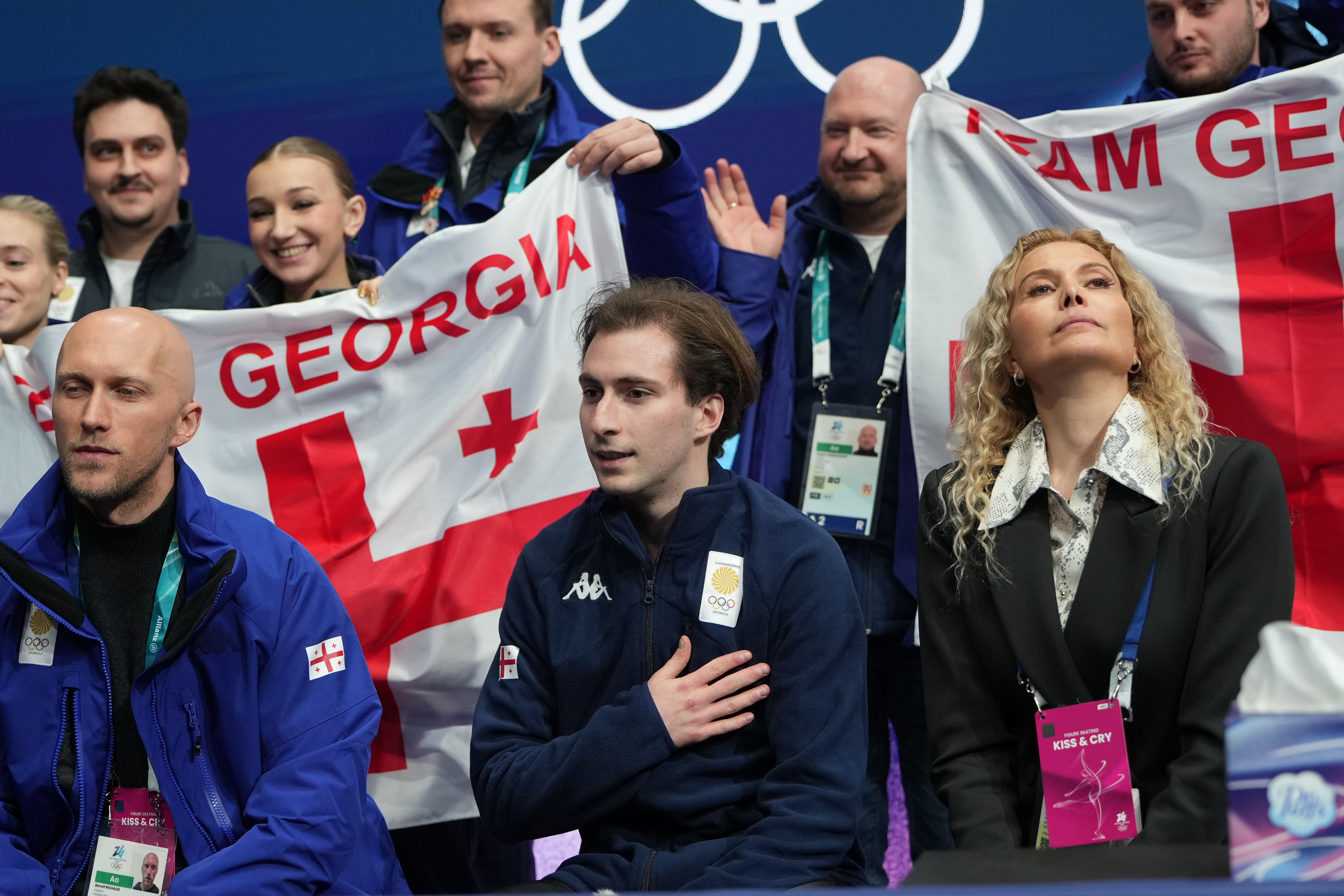 ▲▼布諾&middot;里修（Beno&icirc;t Richaud，左）穿著喬治亞隊制服現身場邊，指導選手尼卡・埃加澤（Nika Egadze，中）。（圖／達志影像／美聯社）