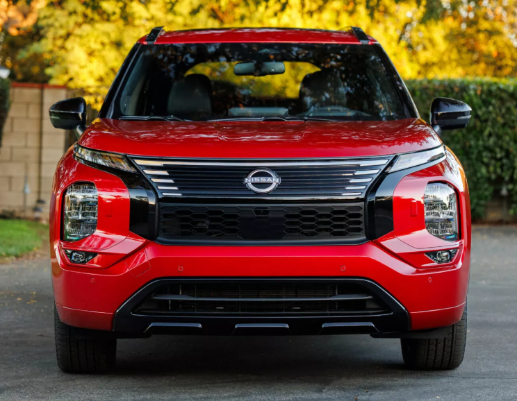 ▲Nissan借用三菱資源，於北美推出首款PHEV油電休旅。（圖／翻攝自Nissan）