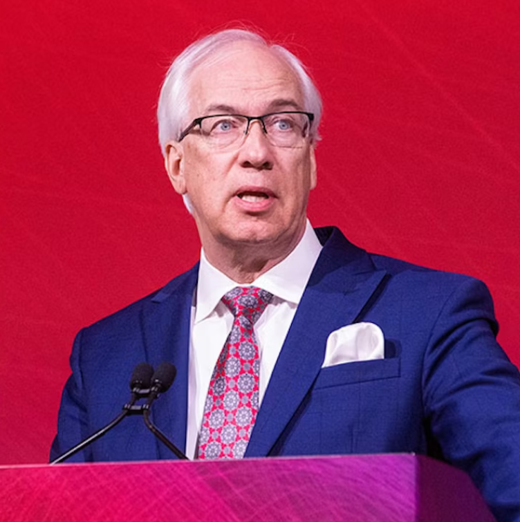 ▲▼LT3001臨床收案醫師Dr.Thomas Devlin於ISC閉幕會議進行主題演講。（圖／順天提供）