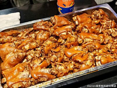 黃仁勳也朝聖過！松江南京限量黑金腿扣　皮Q肉嫩入口滿滿膠質