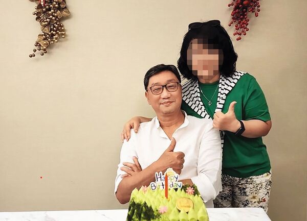 張妻（右）曾抓包張振平（左）偷吃女助理，但為了家庭隱忍至今。（翻攝張妻臉書）