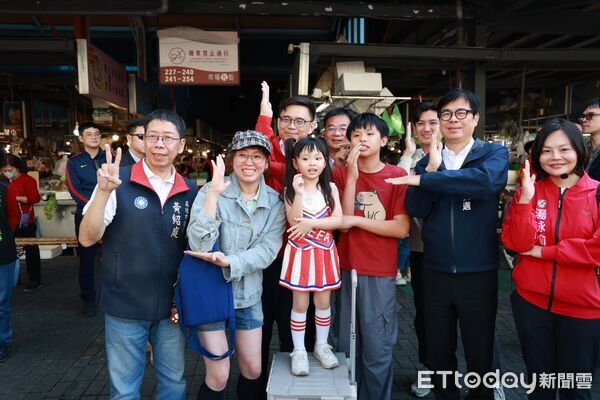 ▲近期陳其邁的公開行程都會看見賴瑞隆身影，不過兩人互動相當微妙             。（圖／記者吳奕靖翻攝）