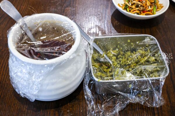 ▲▼鄧師傅牛肉麵 無菜單料理。（圖／部落客陳小可的吃喝玩樂授權提供）