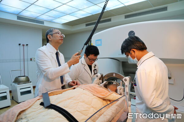 ▲花蓮慈院引進東部首座加馬刀，至今已造福超過2000位病患。（圖／慈濟醫學中心提供，下同）