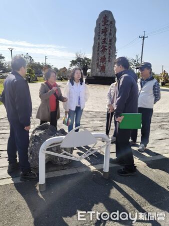 ▲學甲警分局春節前辦理會勘，研議南鯤鯓代天府周邊交通疏運措施。（記者林東良翻攝，下同）