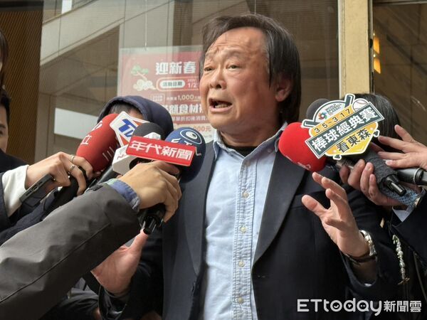 ▲▼民進黨立委王世堅受訪。（圖／記者杜冠霖攝）