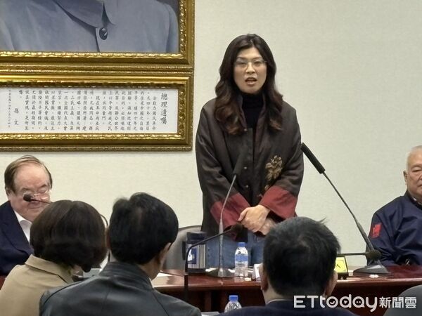 ▲▼國民黨主席鄭麗文中常會致詞。（圖／記者鄭佩玟攝）