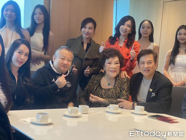 ▲周遊、李朝永宣布舉辦選美比賽。（圖／記者黃國霖攝）