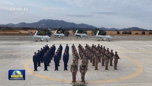 ▲▼  中共中央軍委主席習近平2月10日在北京八一大樓與來自各軍兵種和武警部隊的9個單位視訊通話、2026            。（圖／翻攝 央視新聞聯播）