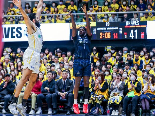 ▲富邦勇士莫巴耶、古德溫、吳永仁。（圖／勇士提供）