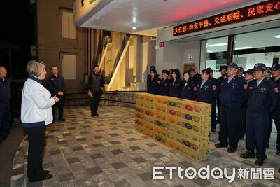 春節守護不打烊！台東義警大隊慰勞成功分局基層