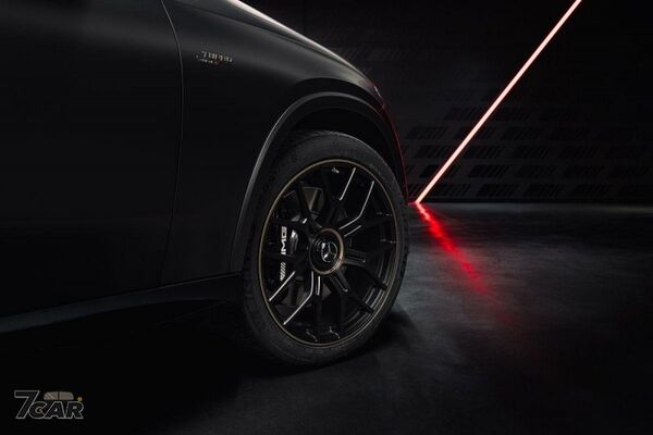 六缸引擎再進化！首度導入 Drift Mode　Mercedes-AMG 發表 GLC 53 4MATIC+ 車系