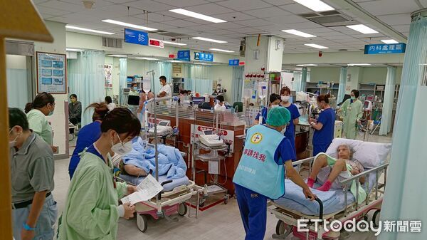 ▲屏東基督教醫院初一至初三小兒科開診。（圖／屏基提供）