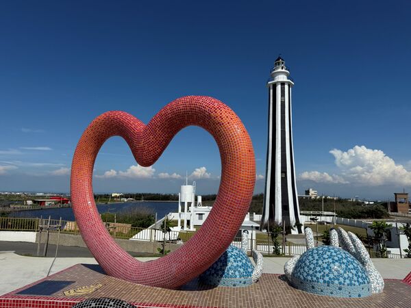 ▲彰化芳苑燈塔園區3月1日起因整修暫停開放。（圖／航港局提供）