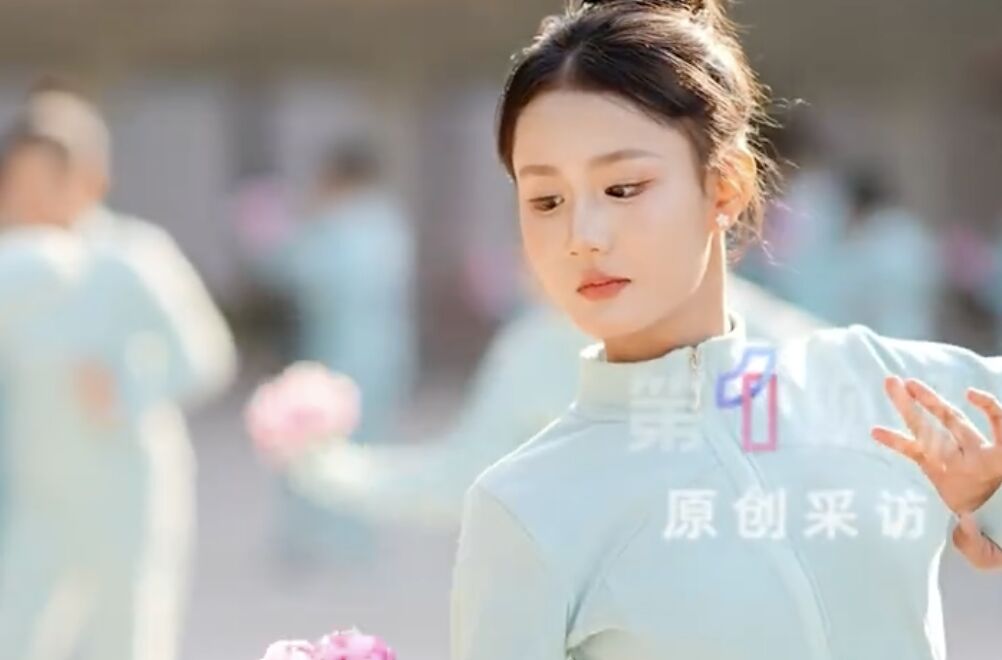 ▲潮汕女孩張羽彤擁有一張「古典美人」臉在陸網爆紅。（圖／翻攝微博）