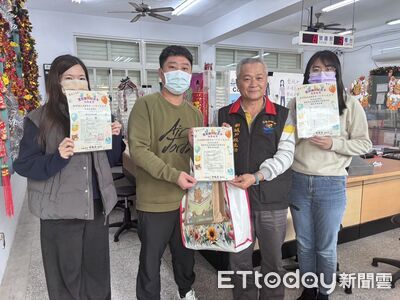 貼心迎接新生兒！　花蓮新城戶政贈「愛您寶貝紀念卡」
