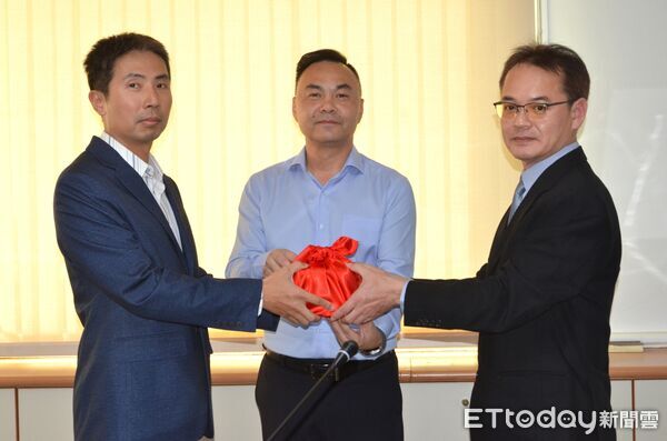 ▲台南市交通局布達捷運工程處新任處長莊惠忠及秘書盧彥璁。（圖／記者林東良翻攝，下同）