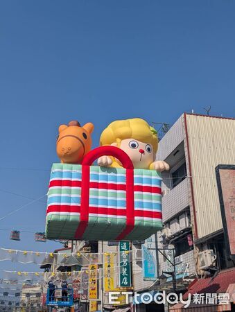 ▲▼旗山燈會             。（圖／記者陳宏瑞翻攝）