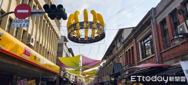 ▲▼旗山燈會             。（圖／記者陳宏瑞翻攝）